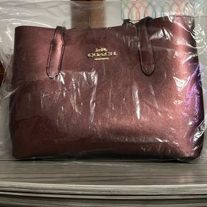 NWT Coach Leather Avenue CarryAll Tote